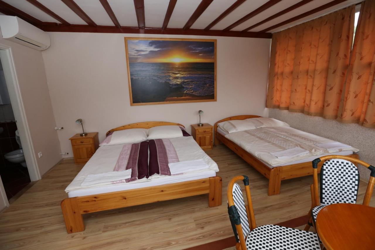 Bed and Breakfast Rozsakert Vendeghaz Szigliget Zewnętrze zdjęcie