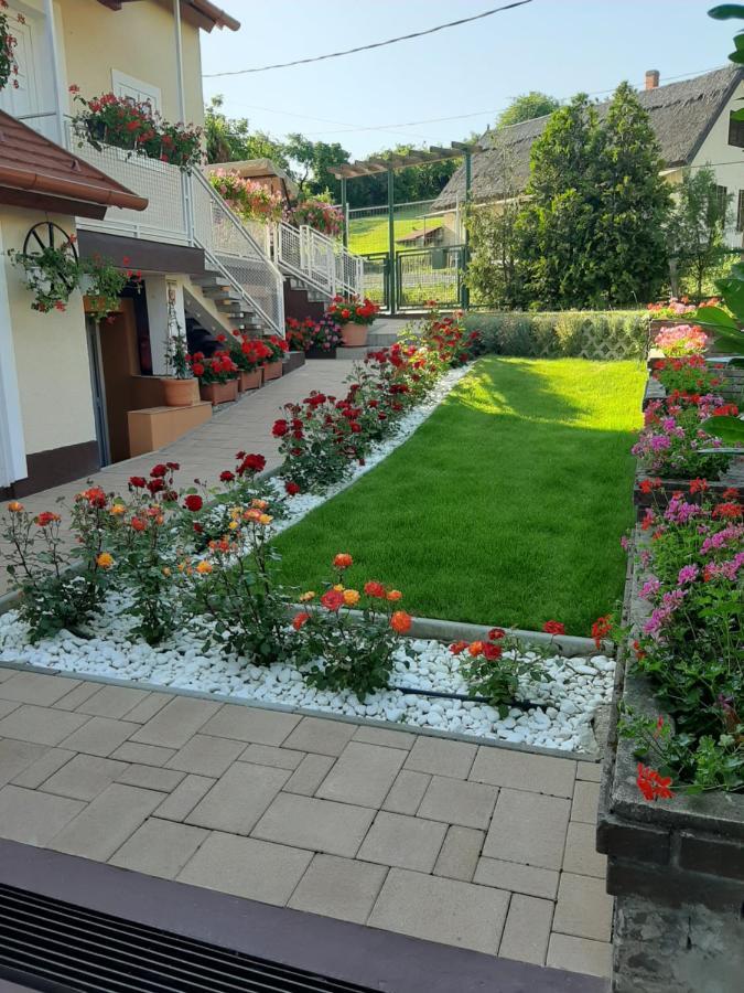 Bed and Breakfast Rozsakert Vendeghaz Szigliget Zewnętrze zdjęcie